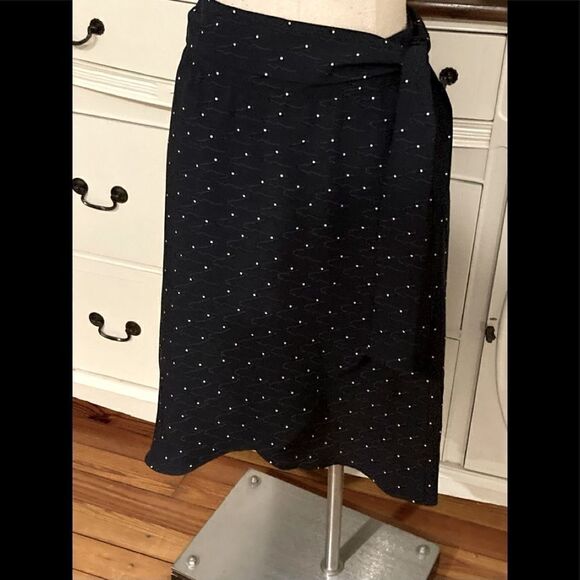 Ann Taylor Polkadot Long Skirt Size 4 - Picture 3 of 6